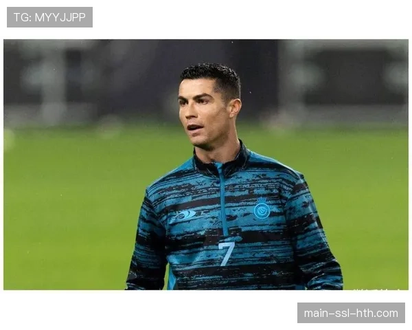 芝加哥火焰向莱万开出两年高薪合同，球员同时收到欧洲和沙特报价