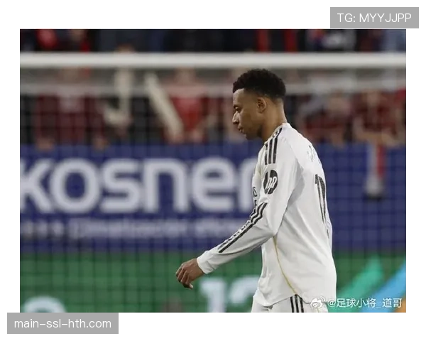 姆巴佩因脚踝轻伤缺席合练，巴黎官方称其出战周末联赛成疑